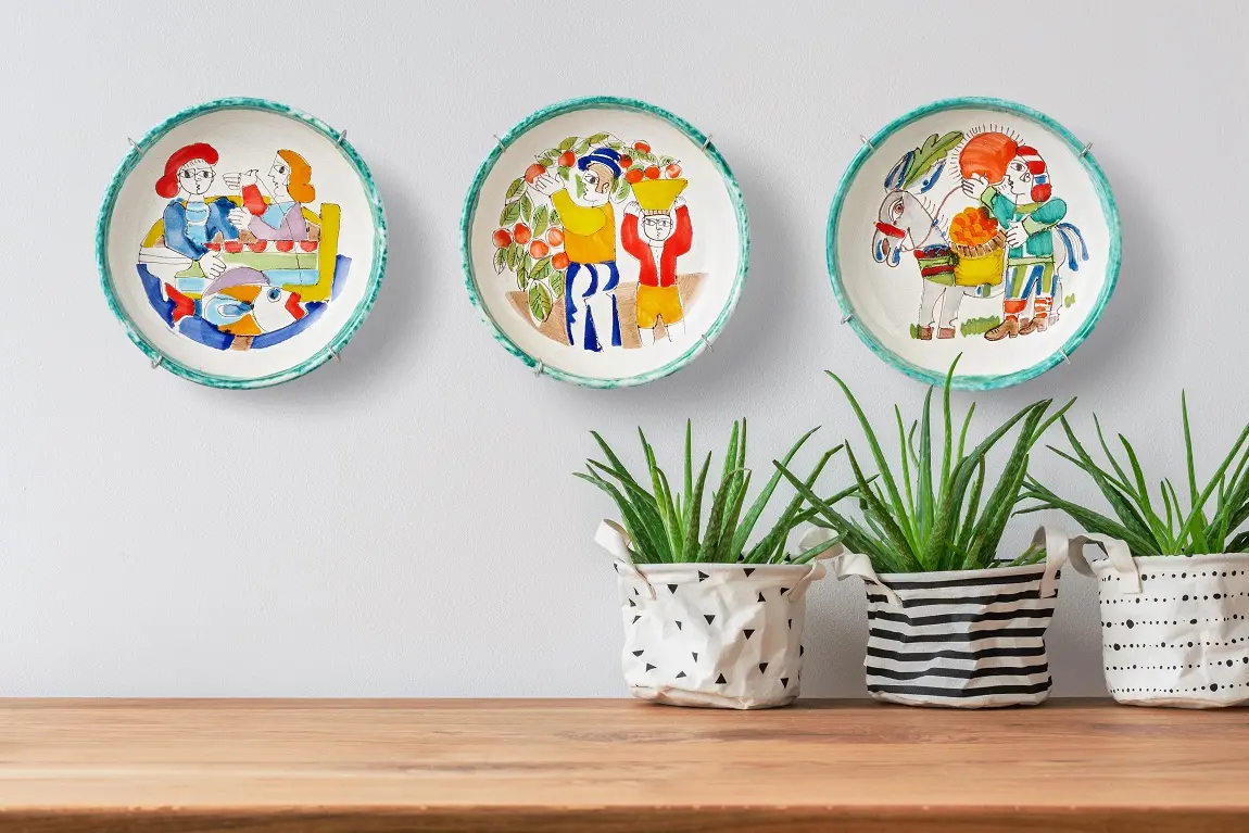 Display_Buddies_3_Plates_With_Aloe_A